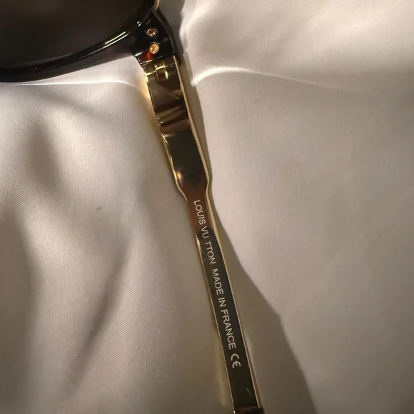 Louis Vuitton Brown Sunglasses - Picture 5 of 12